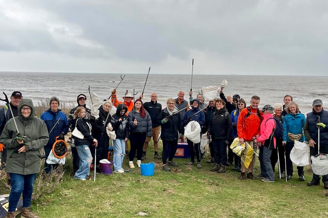 Volunteers from the Dunster Beach Clean (Photo: Marine Conservation Society)